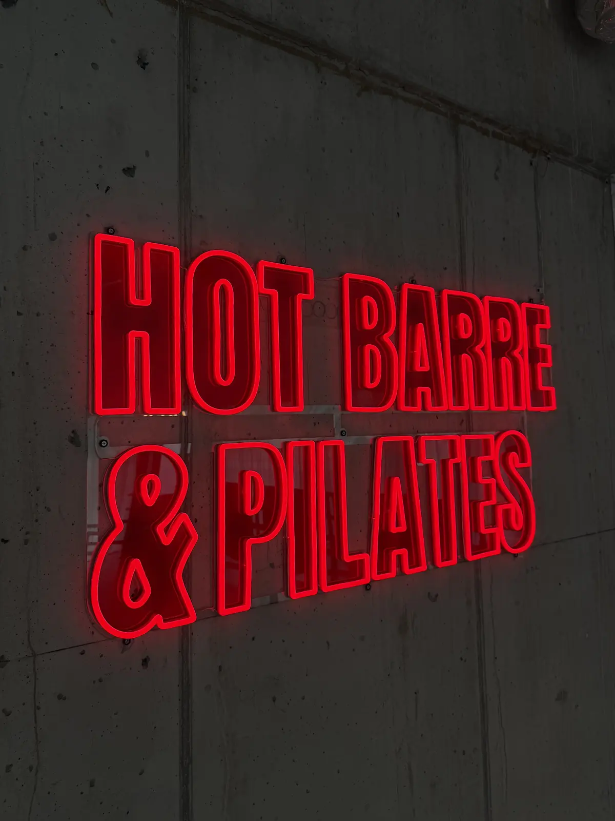 Neon Hot Barre & Pilates – 2 – Projekt von Neonworld