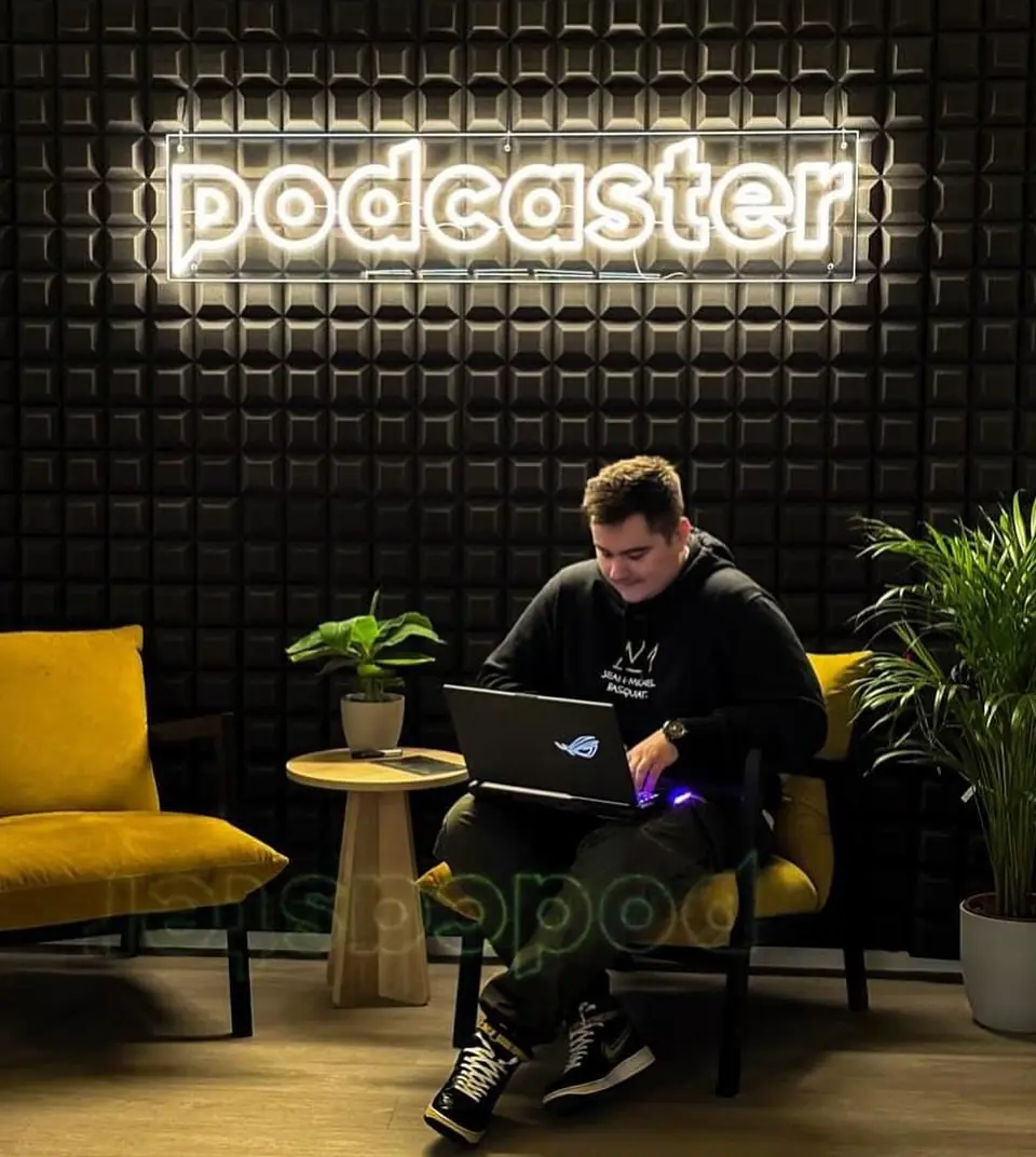 Neon Podcaster – Projekt von Neonworld